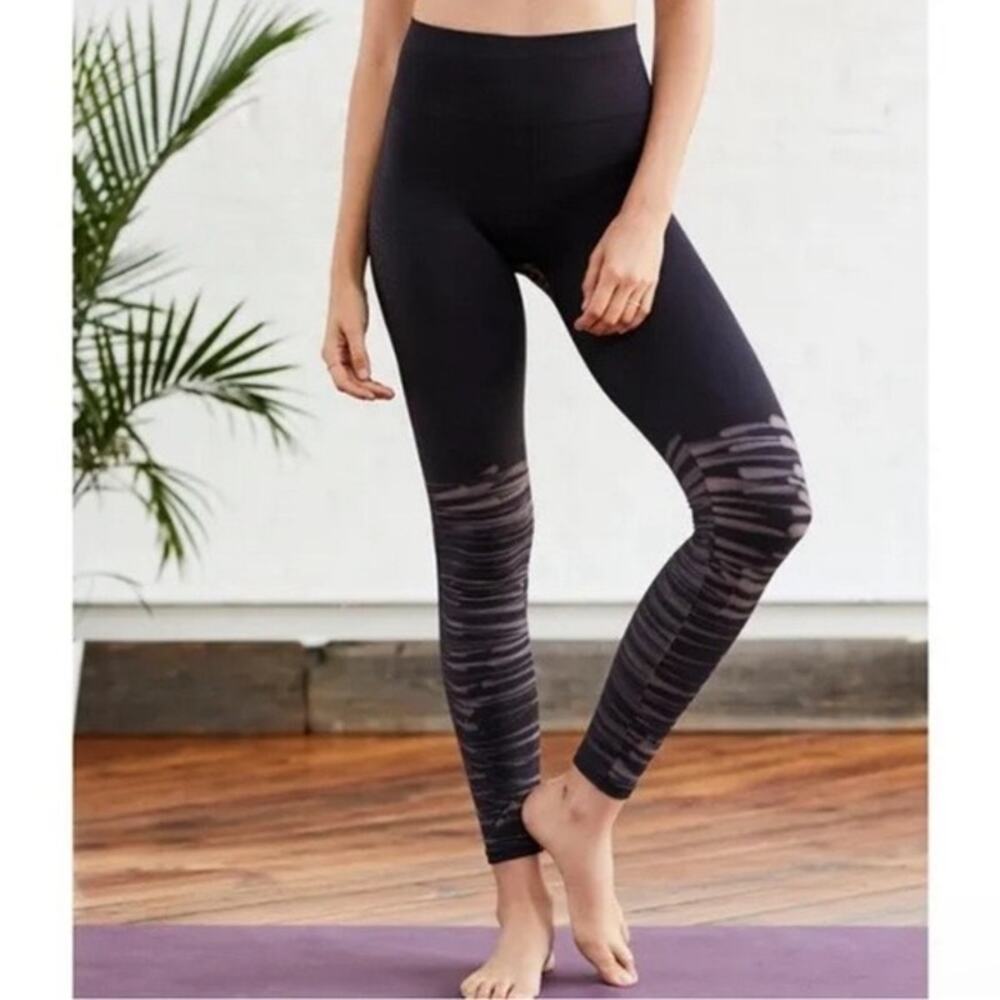 NWOT FP Movement Free People Black Bleach Barely There Seamless Leggings XS/S
